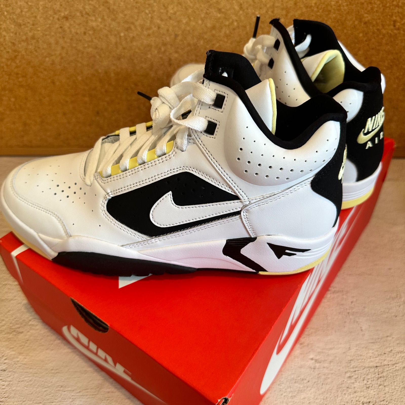 Nike Air Flight Lite Mid 限定カラー 完売品 - メルカリ