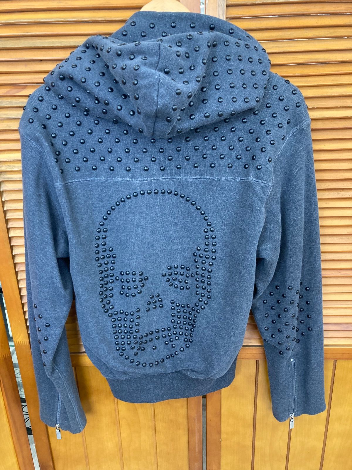 ルシアンペラフィネ　スカル刺繍 フード付きパーカー クリーム色 ルシアンペラフィネ スカル刺繍 フード付きパーカー クリーム色