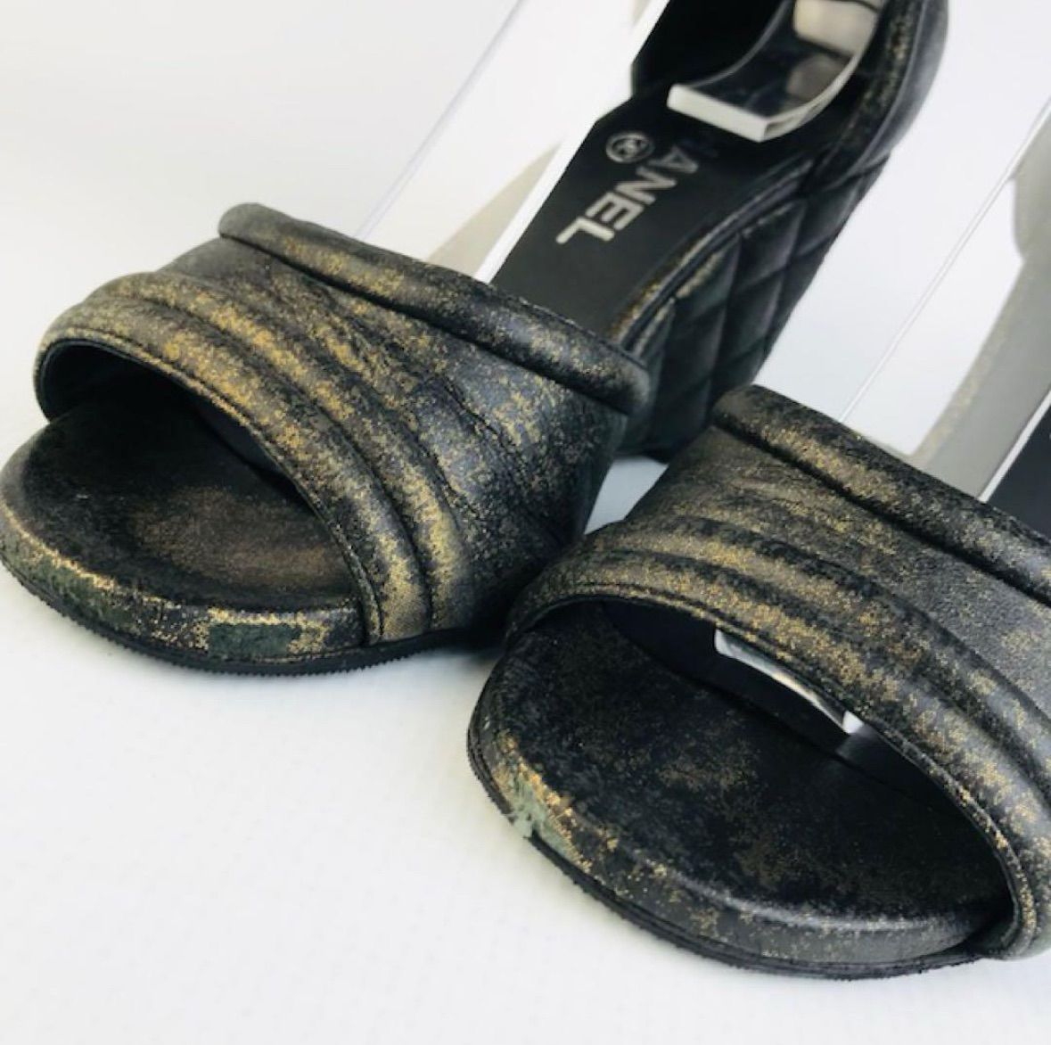 美品☆ CHANEL・シャネル レディース レザー マトラッセデザイン  