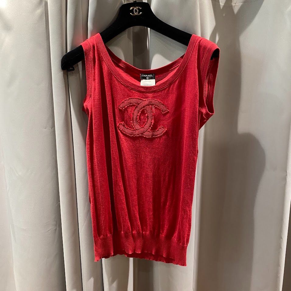 CHANEL シャネル　タンクトップ　赤 レッド（赤）系 CHANEL(シャネル) タンクトップ(レディース