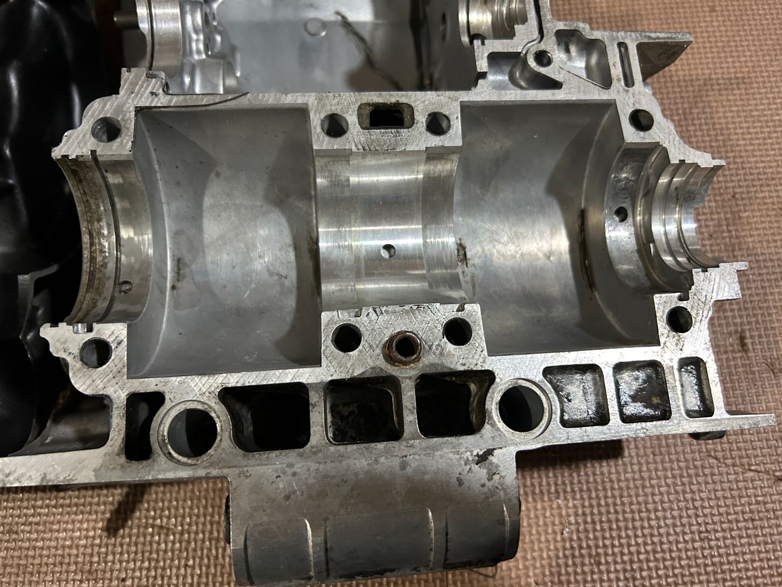 TZR2501KT クランクケース TZR2501KT クランクケース