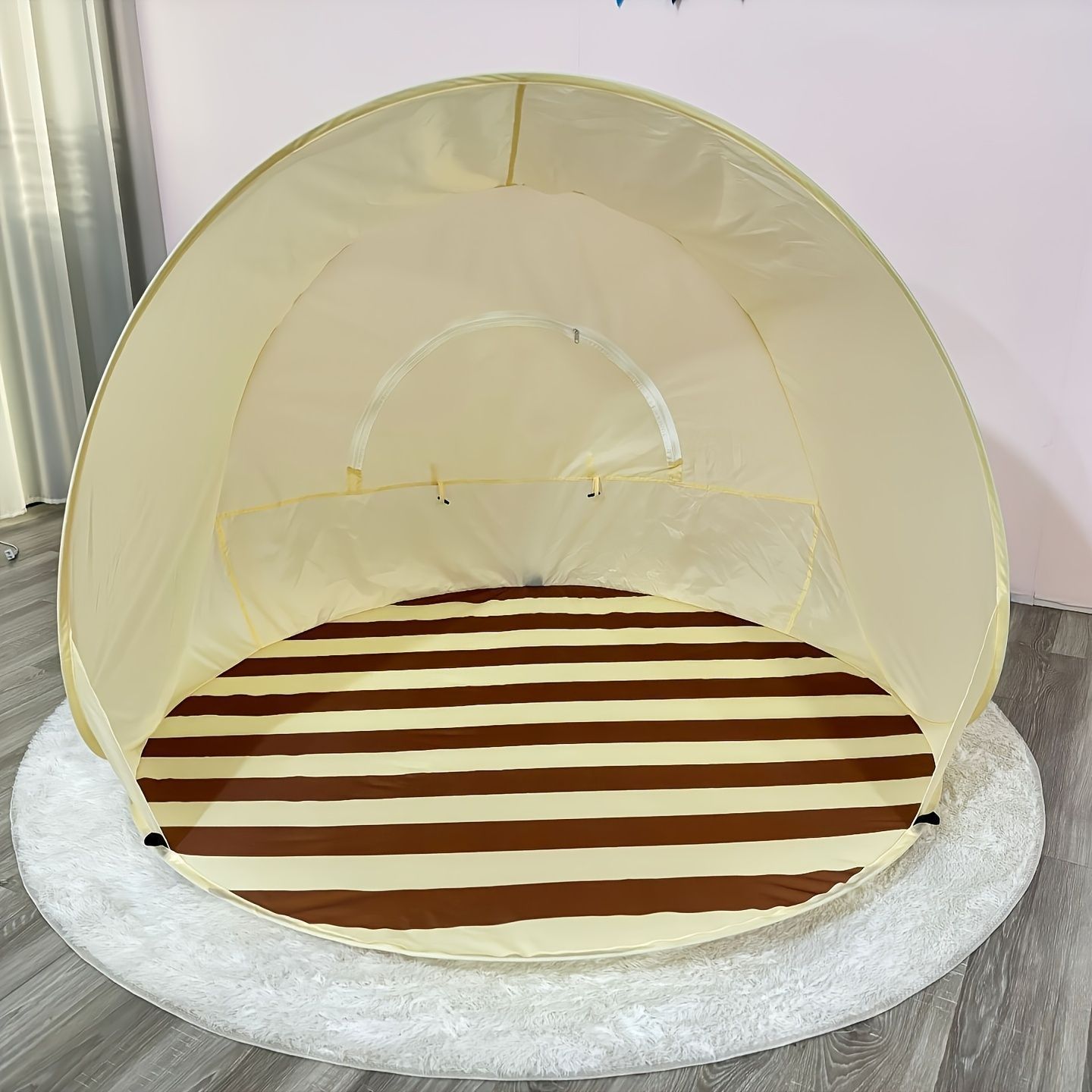 ８月１５日まで送料無料。 1個 インスタントポップアップビーチテント - UV保護 簡単セットアップのポータブルサンシェルター シャンパン アウトドアアドベンチャー用コンパクトキャリーバッグ付き 改良版入荷！