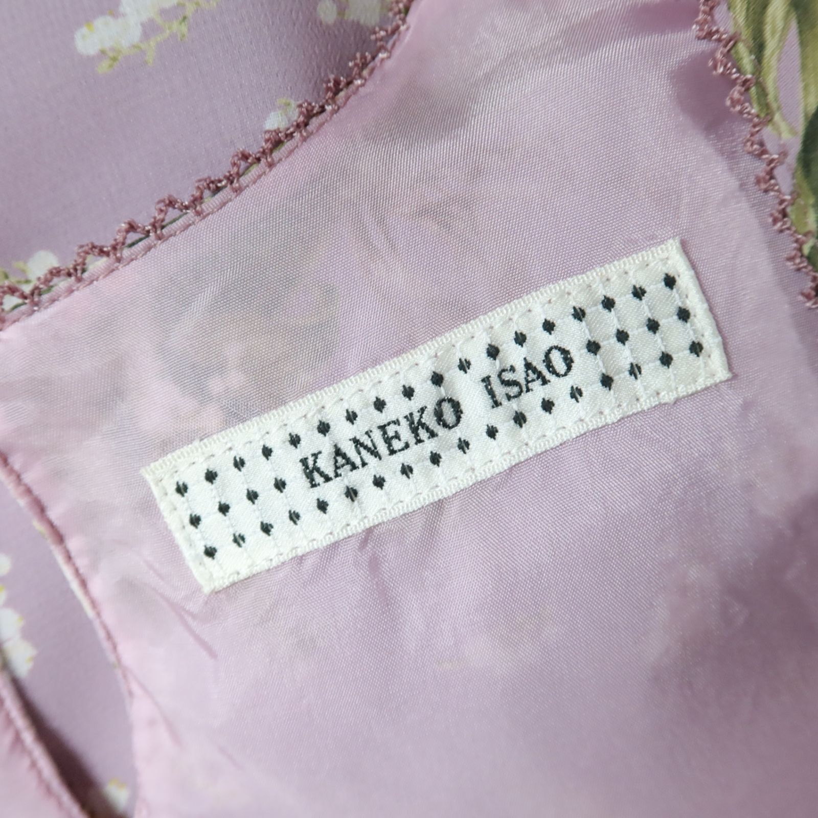 カネコイサオ グリーン すずらん柄 すずらんブーケ刺繍 五分袖ワンピース カネコイサオ グリーン すずらん柄 すずらんブーケ刺繍 五分袖