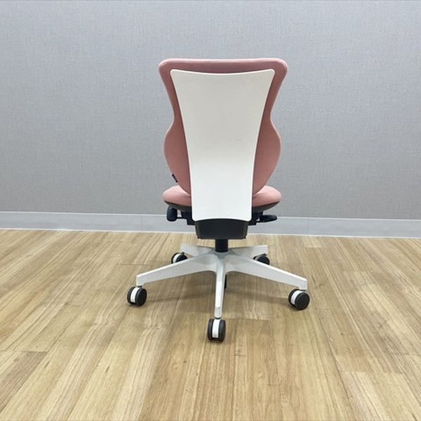 イトーキ　カシコチェア（女性のための椅子） 世界初！女性のためのオフィスチェア「カシコ（Cassico）チェア」大量