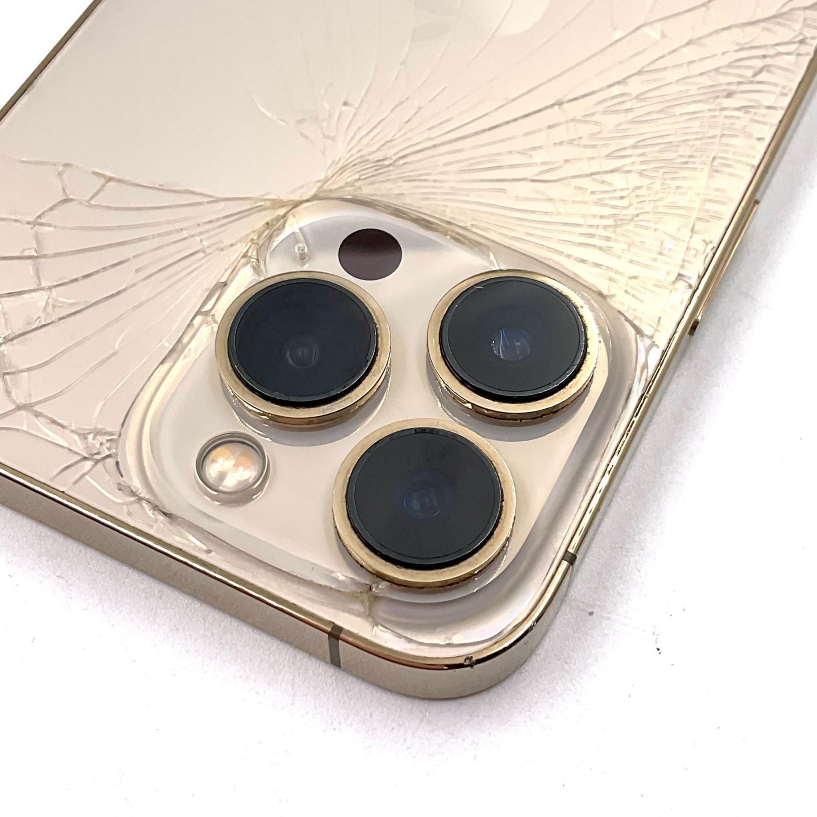 iPhone 13 Pro 128GB ゴールド Softbank SIMフリー 80%【難有