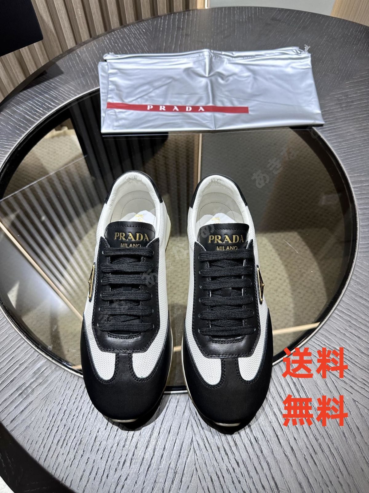 新品未使用 Prada/プラダスエード スニーカー カジュアル メンズ シューズ 白黒【並行輸入品】