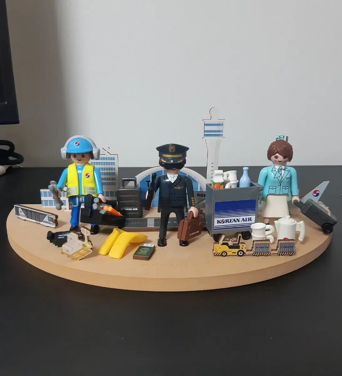 プレイモービル playmobil 大韓航空 Korean Air 3種セット Amazon.co.jp: プレイモービル playmobil 大韓航空 コラボ