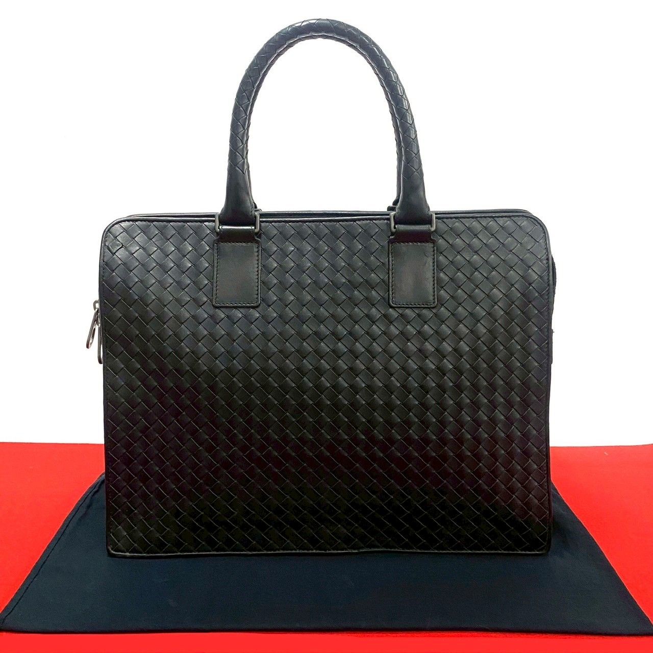 ほぼ未使用 BOTTEGA VENETA ボッテガヴェネタ イントレチャート レザー