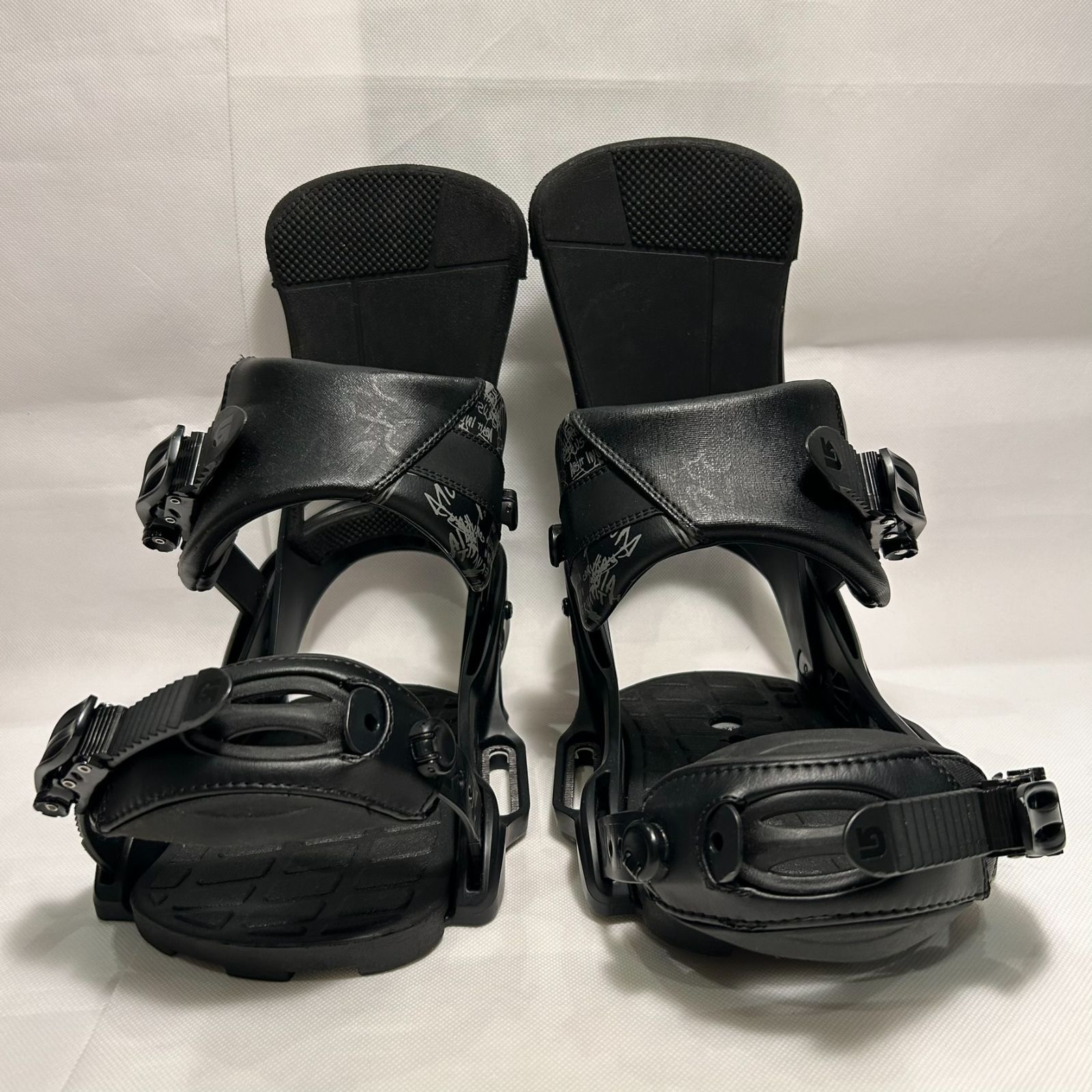 Burton Custom EST Black S size ほぼ未使用 新品未使用 BURTON CUSTOM EST バートン バインディング 黒