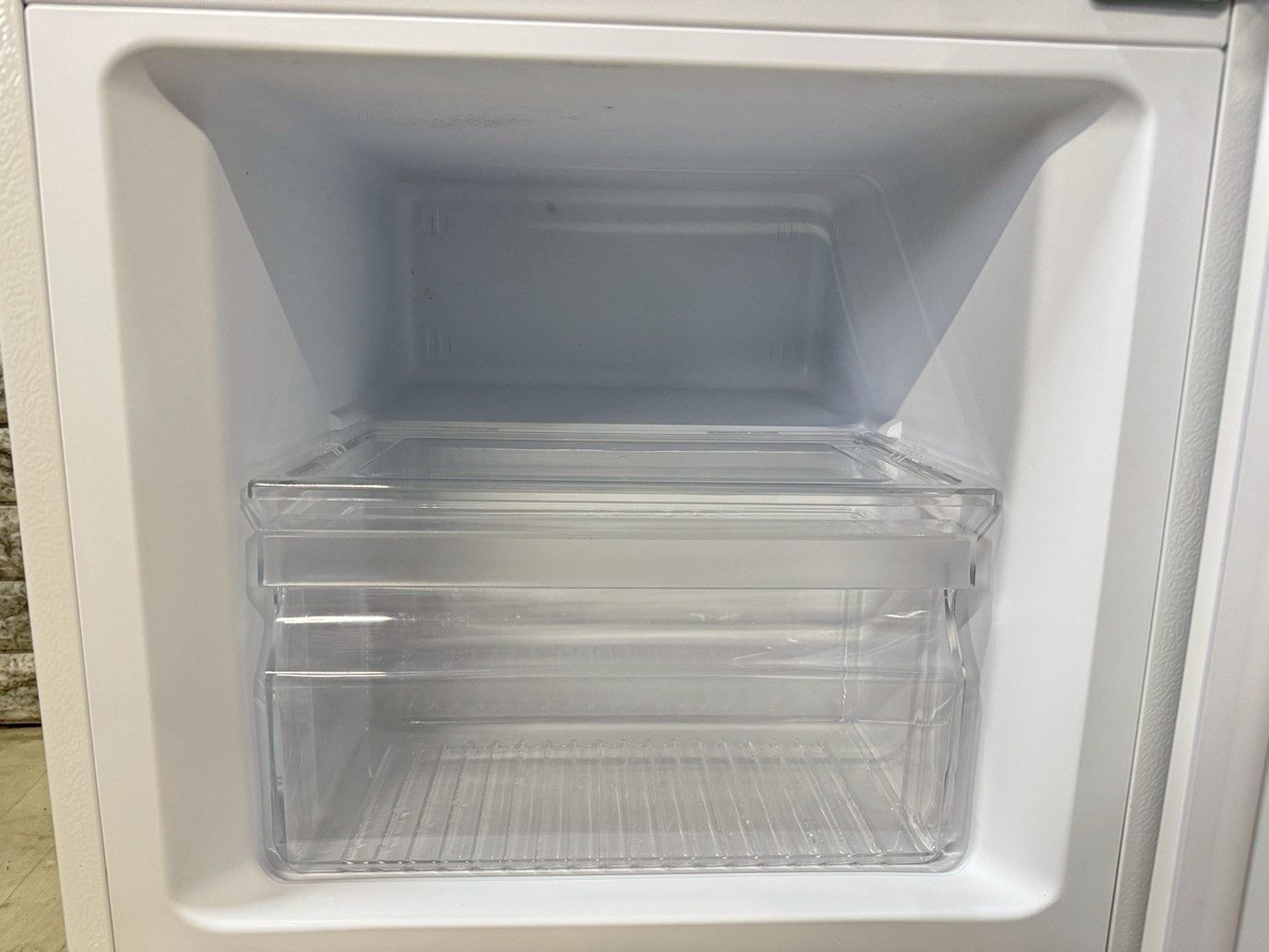 大阪送料無料★3か月保障付き★冷蔵庫★2022年★YRZ-C12H1★R-297 大阪送料無料☆3か月保障付き☆冷蔵庫☆ヤマダ☆2ドア☆2022年☆YRZ