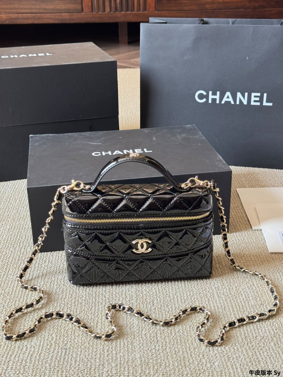 新品❤️ CHANELシャネルブティックのビッグサイズボックス ♪♪♪ シャネル タイムレスクラシック トップハンドル フラップバッグ
