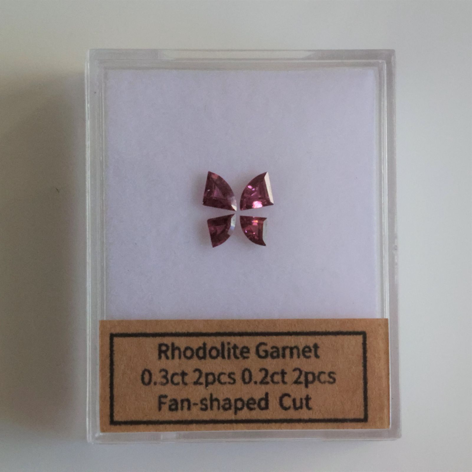 アフガナイト 原石 天然石 蛍光鉱物 高貴 才能開花 天然石