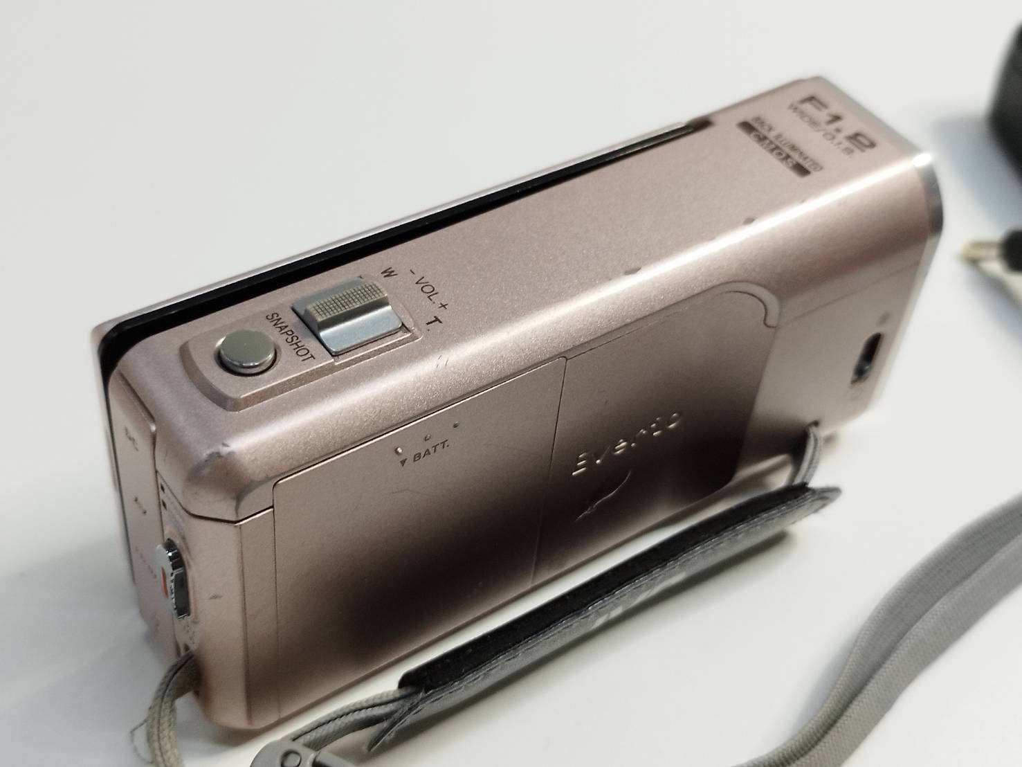 ジャンク】JVC/ケンウッド ビデオカメラ GZ-V590-N - メルカリ