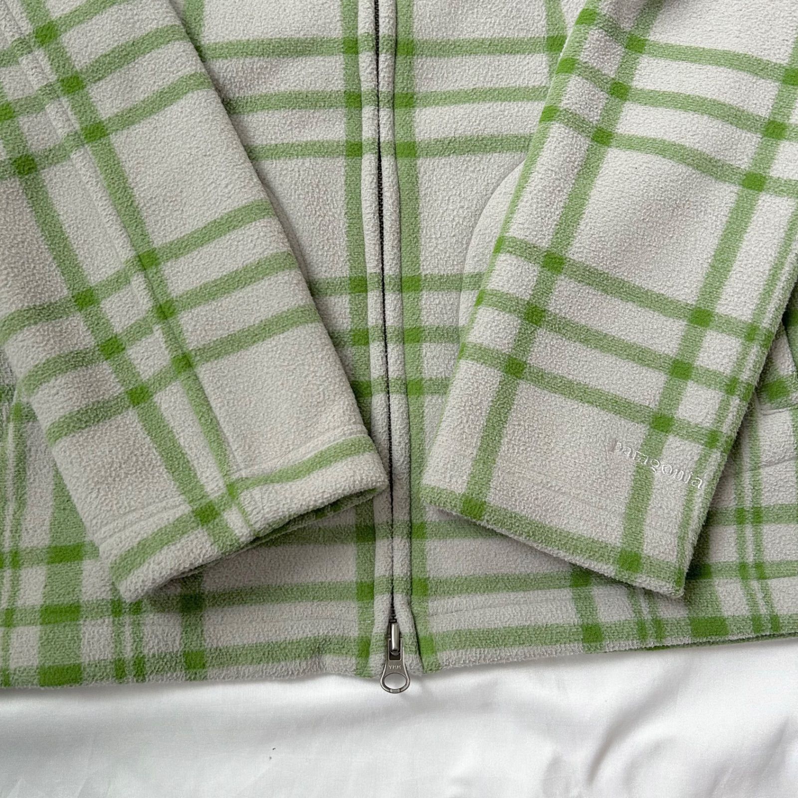 カラー グリーン