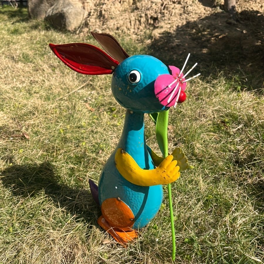 置物 オブジェ ガーデンオーナメント 花を持っているウサギ うさぎ ラビット カラフル 屋外 インテリア 玄関 リビング ダイニング 装飾 庭