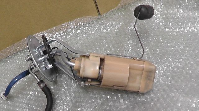 スカイウェイブ タイプS CJ46A-114xxx の 燃料ポンプ:#1724981273 - メルカリ