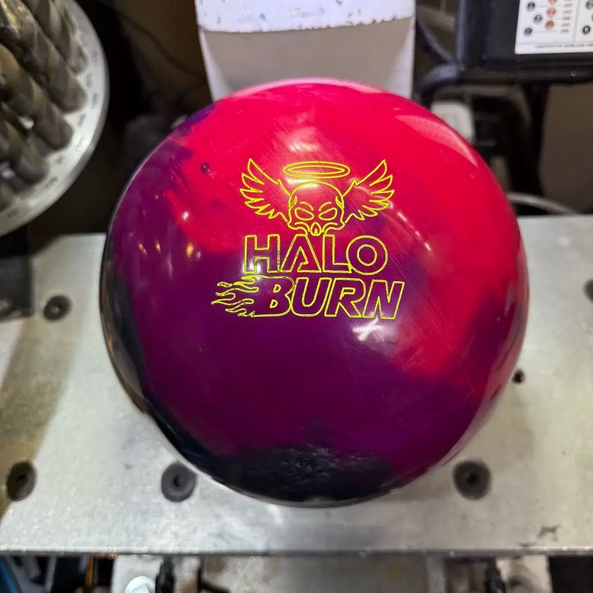 中古 ROTOGRIP(ロトグリップ) ー ハーロウ 回 15 ポンド 公式球 中古 ROTOGRIP(ロトグリップ) ー ハーロウ 回 15 ポンド 公式球