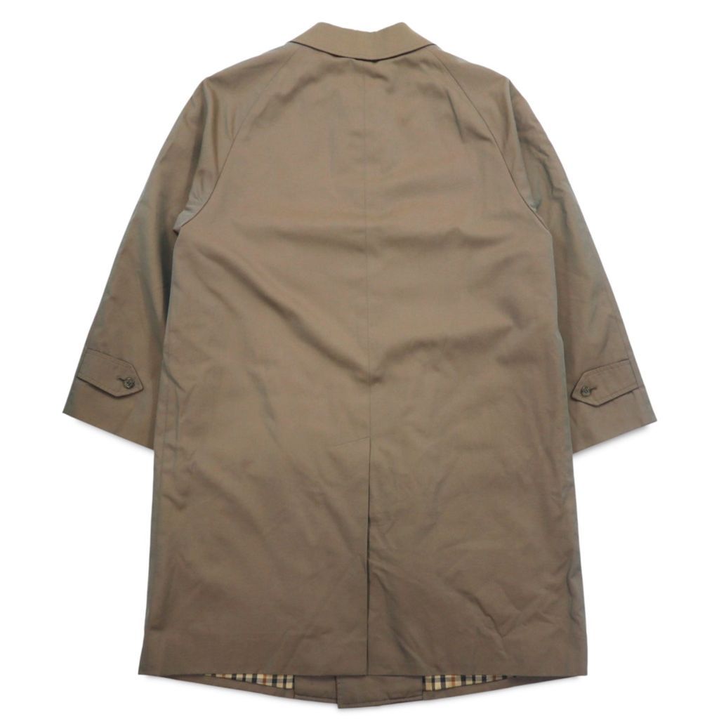 DAKS
