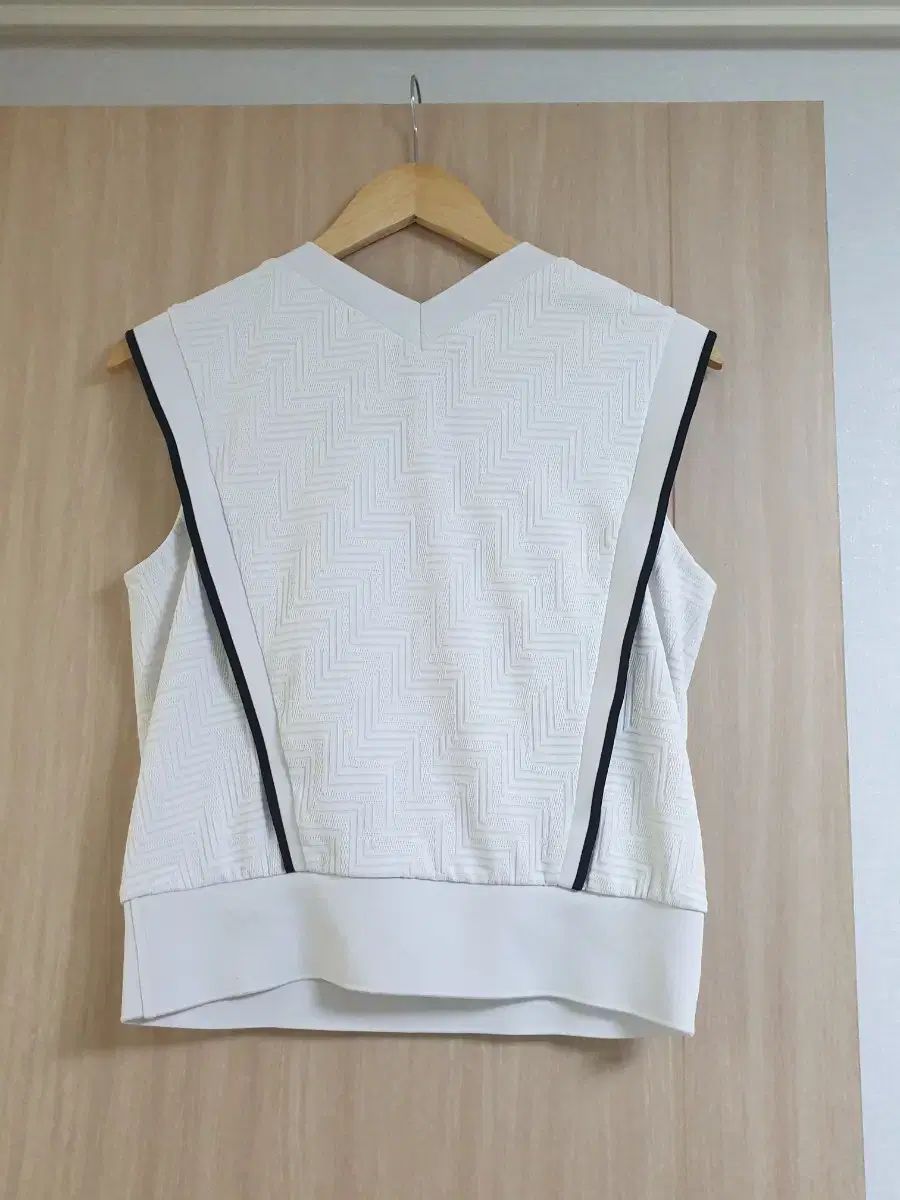 DESCENTE デサント