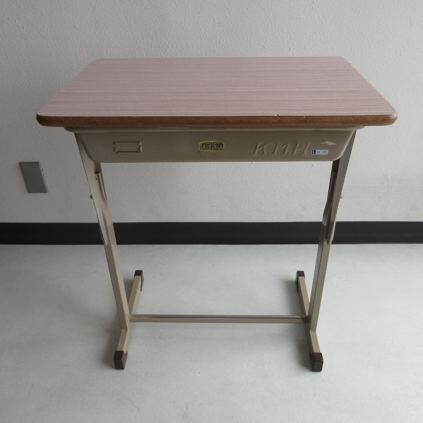 現地引き取りのみ、配送不可】学校机・椅子のセット 学校 椅子 机