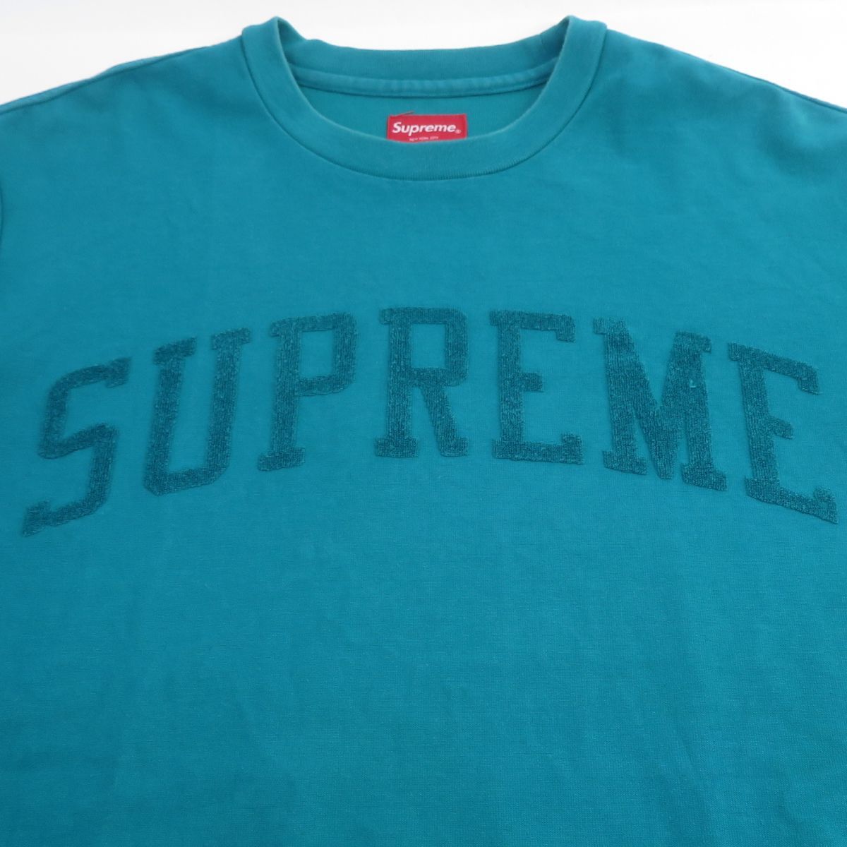 supreme Chenille Arc Logo アーチロゴTシャツ新品未使用 Supreme Chenille Arc Logo S S Top (FW19) - $78