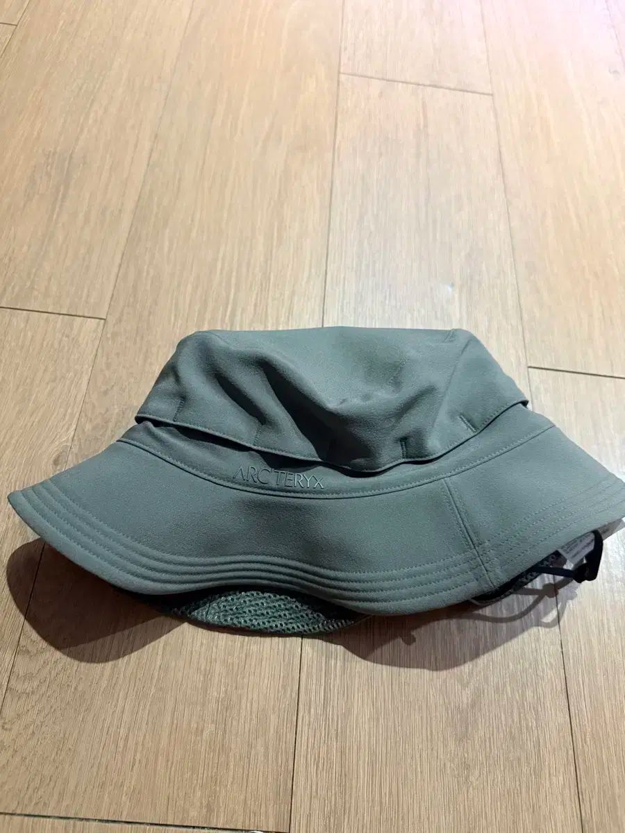 アークテリクス クランブルック ハット