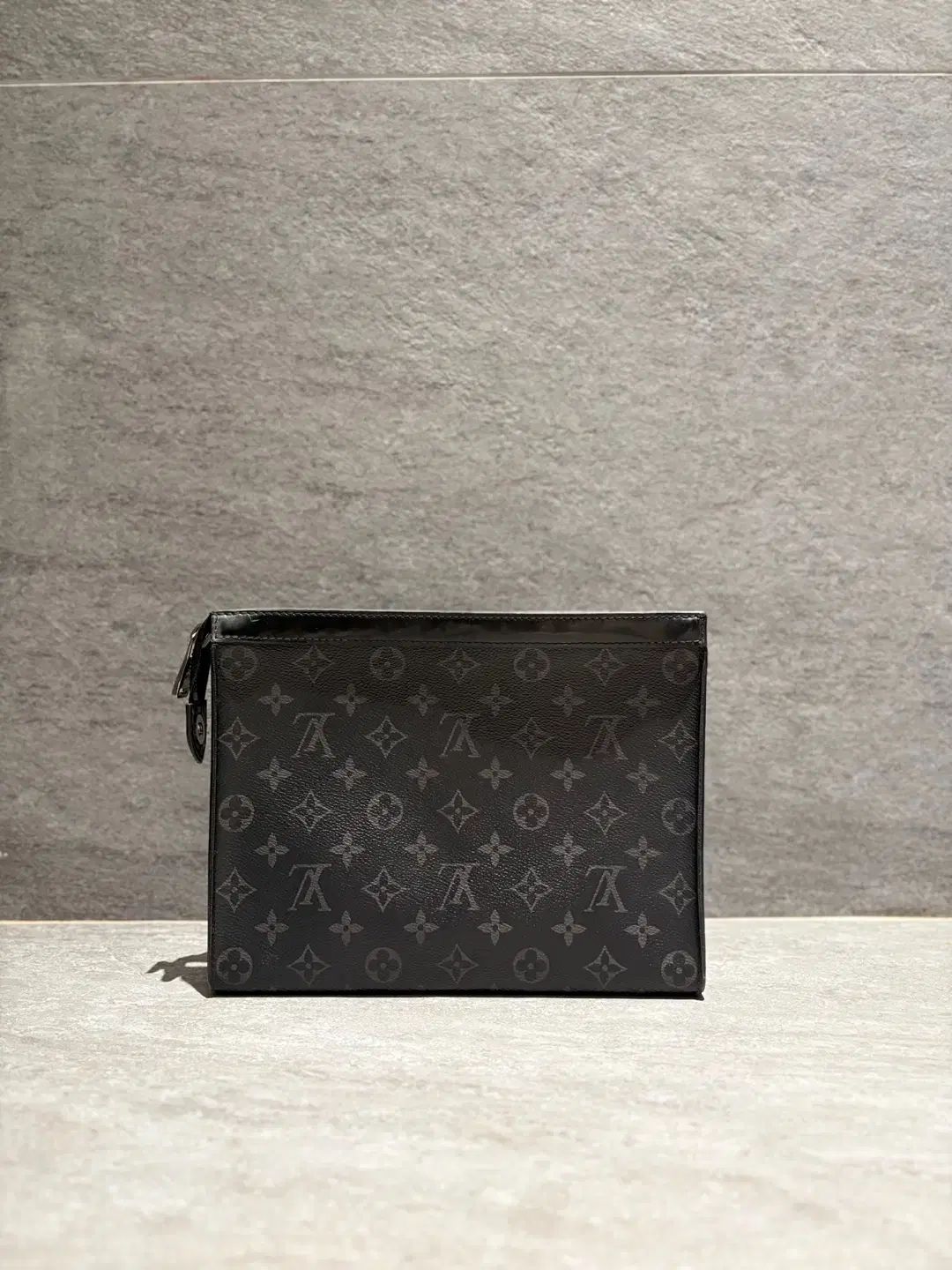 Louis Vuitton ルイヴィトン エクリプス ポシェット ヴォワヤージュ クラッチ