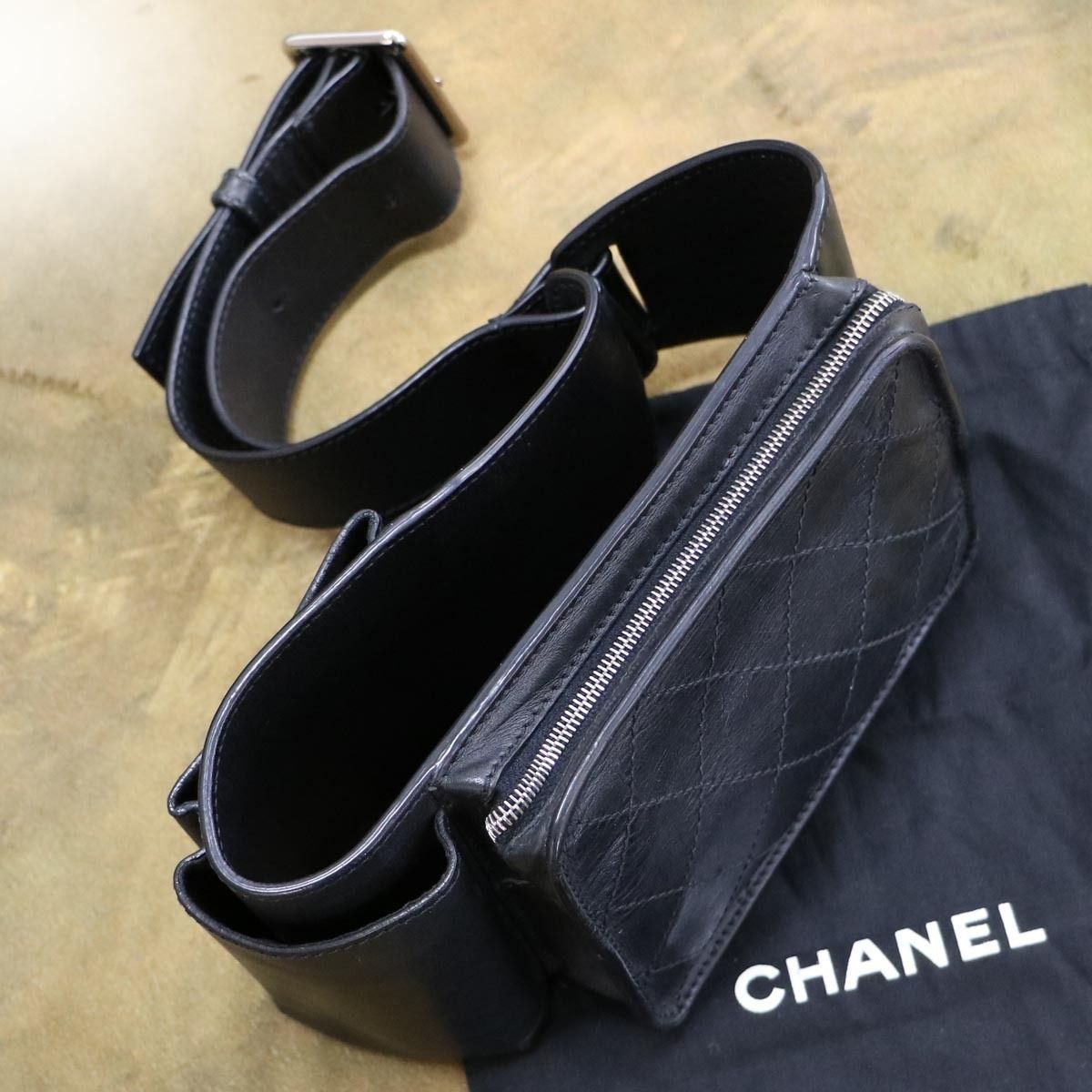 CHANEL × Pharrell コラボバッグ 超希少 超美品 数回着用のみバッグ ...