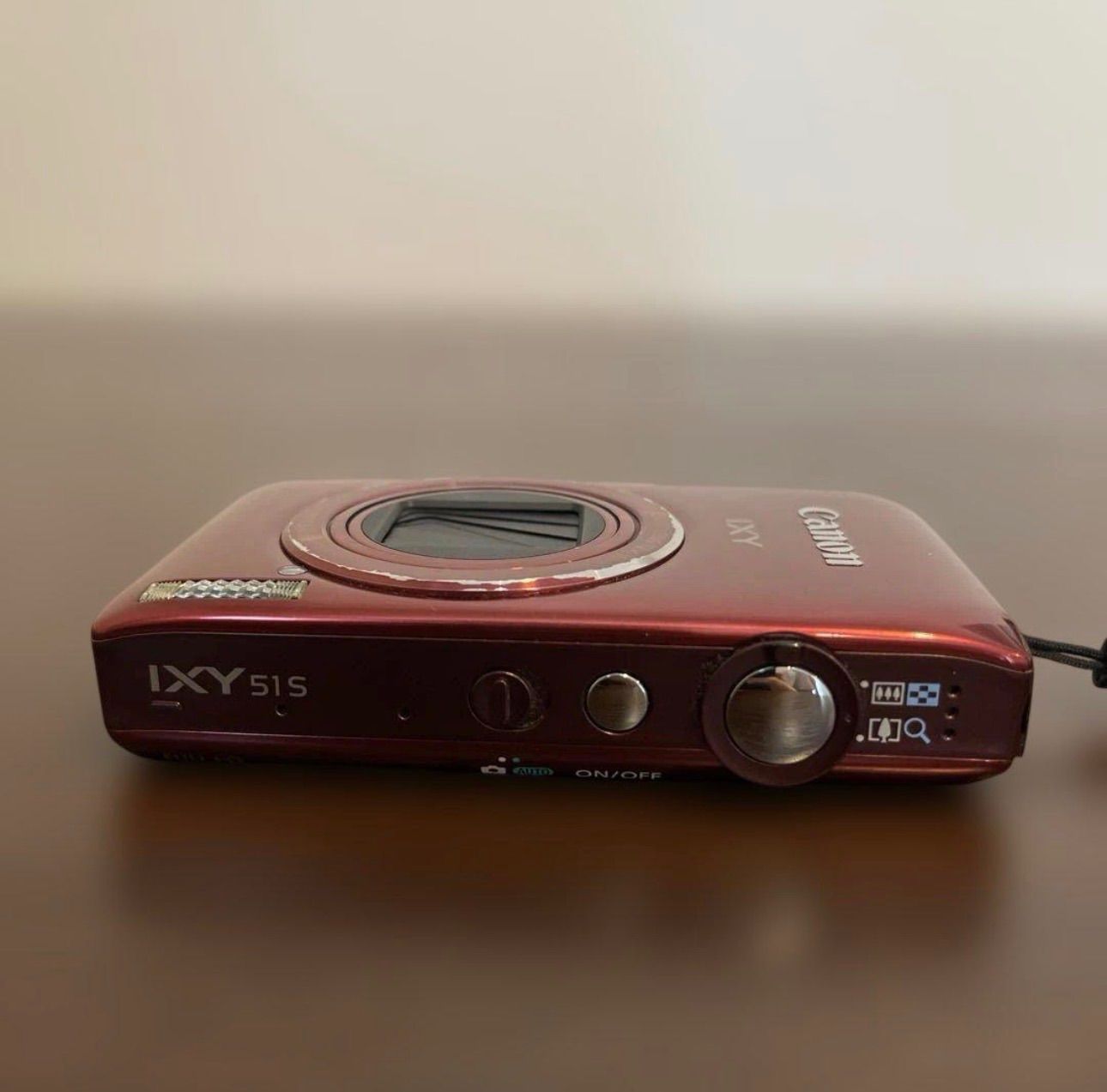 Canon IXY 51S レッド デジカメ 4662 Canon IXY 51S レッド デジカメ
