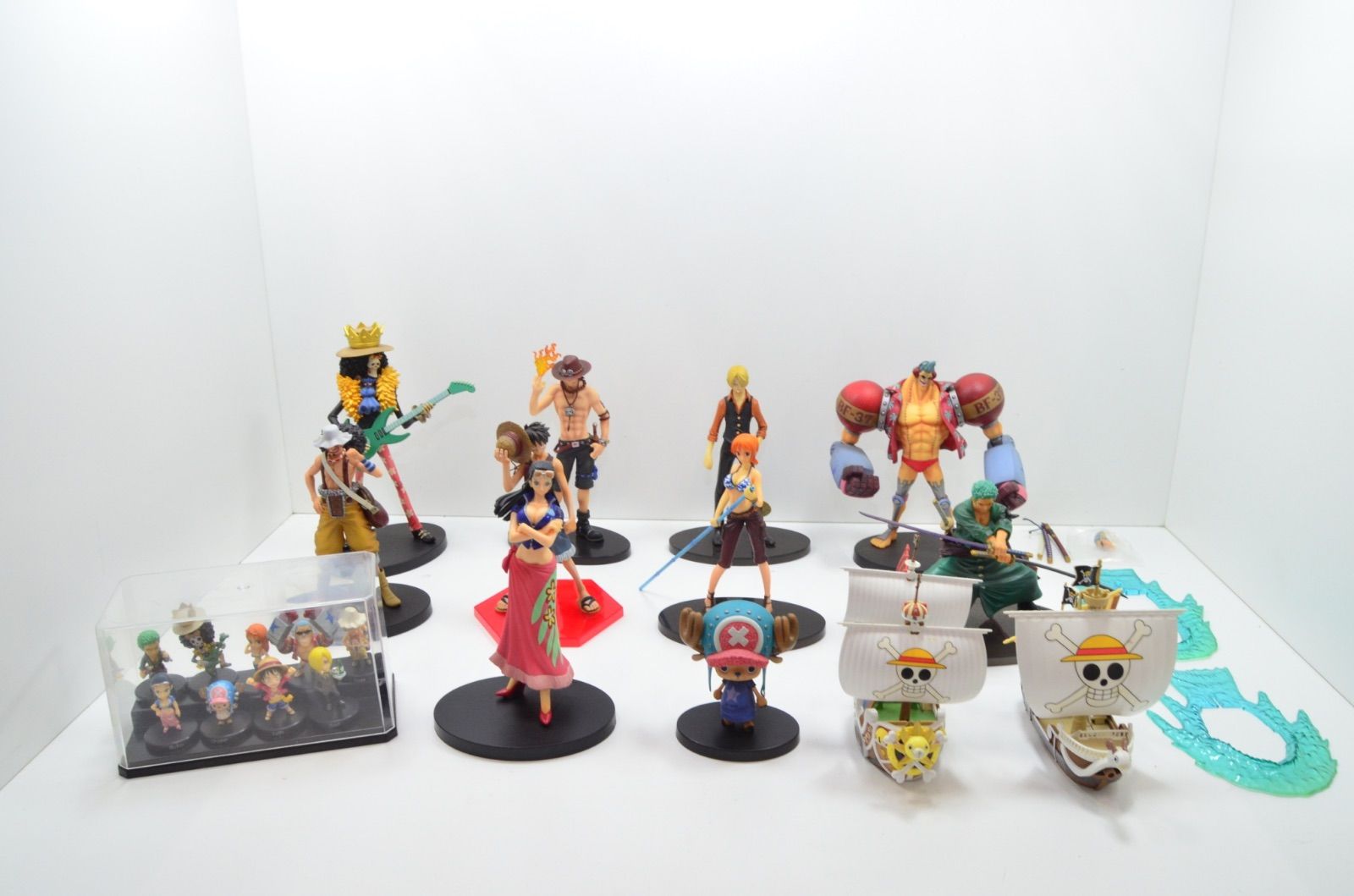 送料無料】 ワンピース ONE PIECE フィギュア まとめ売り セット 