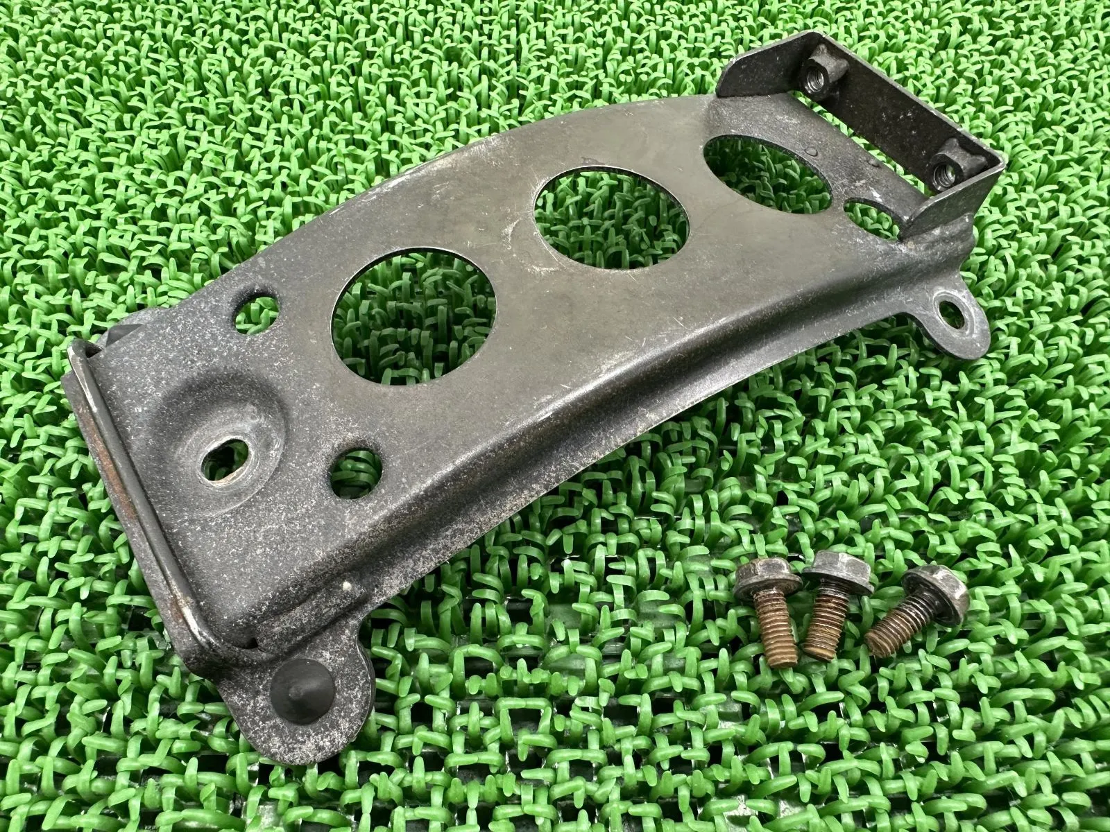 チキンクリプス！エストレヤBJ250A 純正タンデムシート‼️ チキンクリプス！エストレヤBJ250A 純正タンデムシート