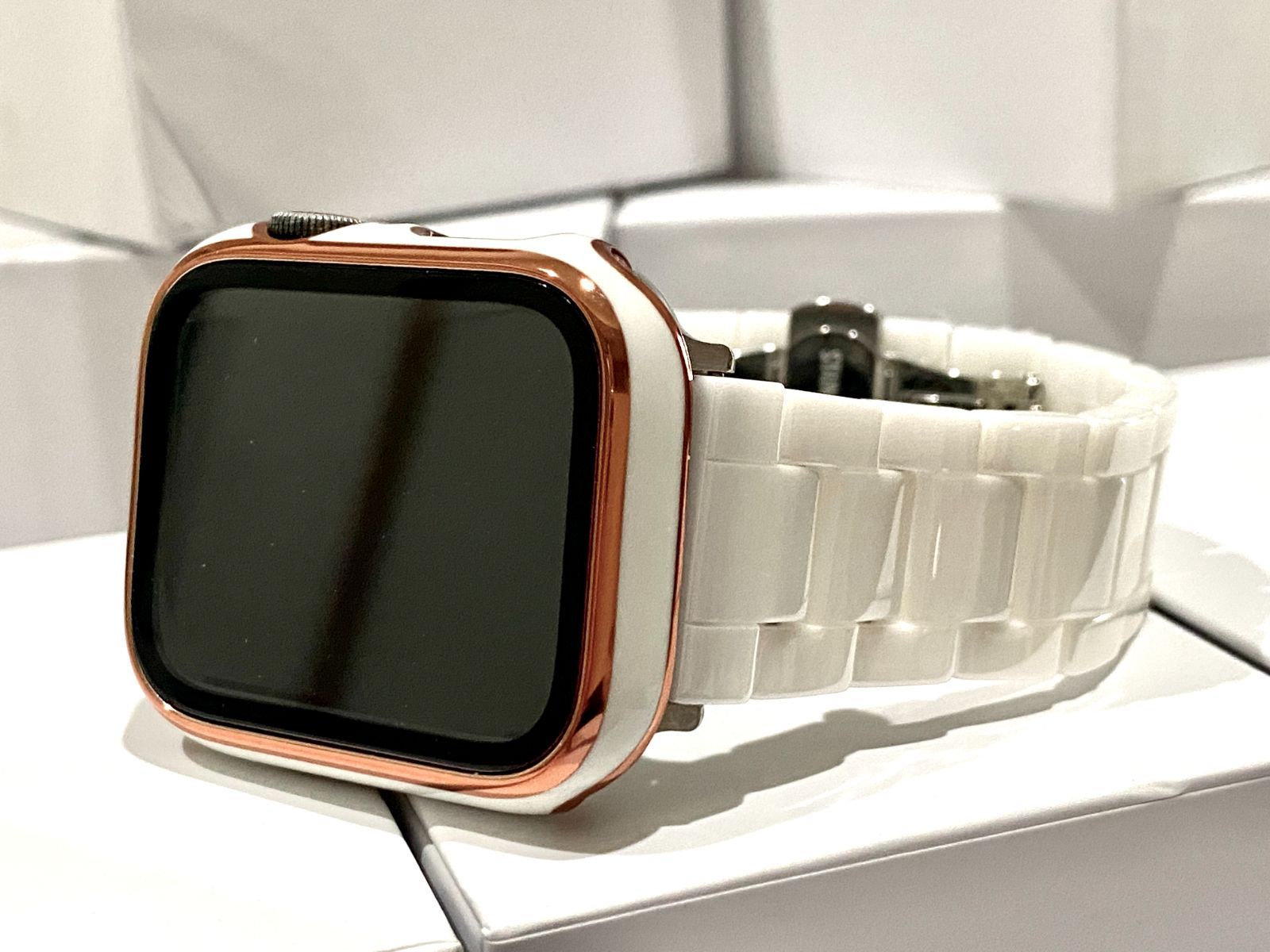 ホワイトセラミック×ホワイトカバーローズライン　Box入り高級ランク　アップルウォッチバンド セラミックベルト Apple Watch 純正セラミック