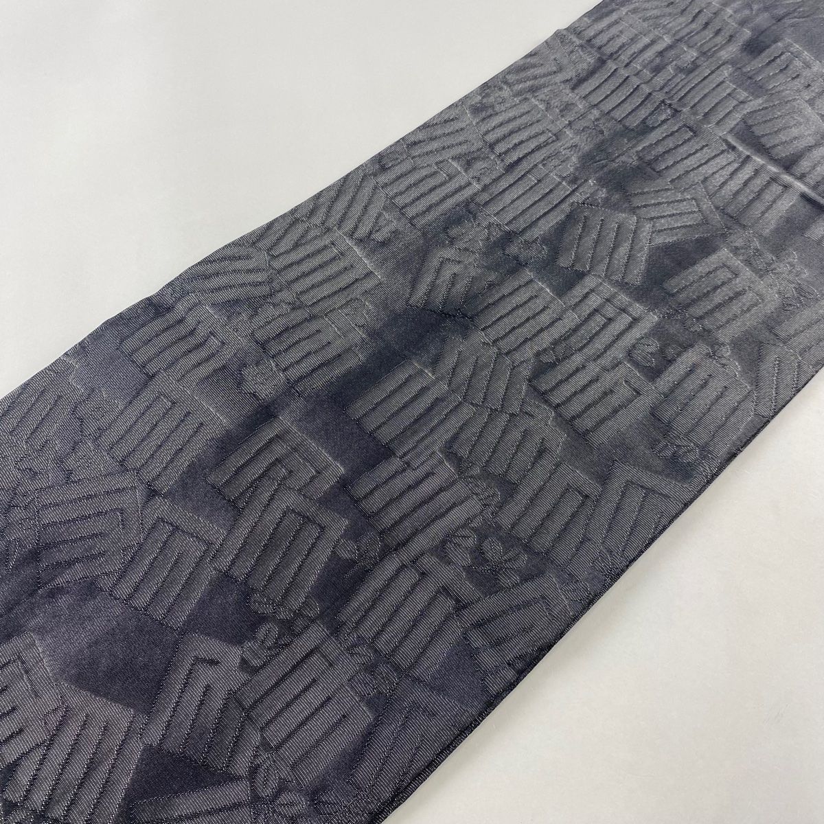 開き名古屋帯 名品 夏帯 源氏香 桜 銀糸 黒灰 正絹 【中古
