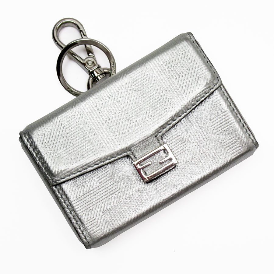 フェンディ FENDI ポーチ チャーム ズッカ - メルカリ
