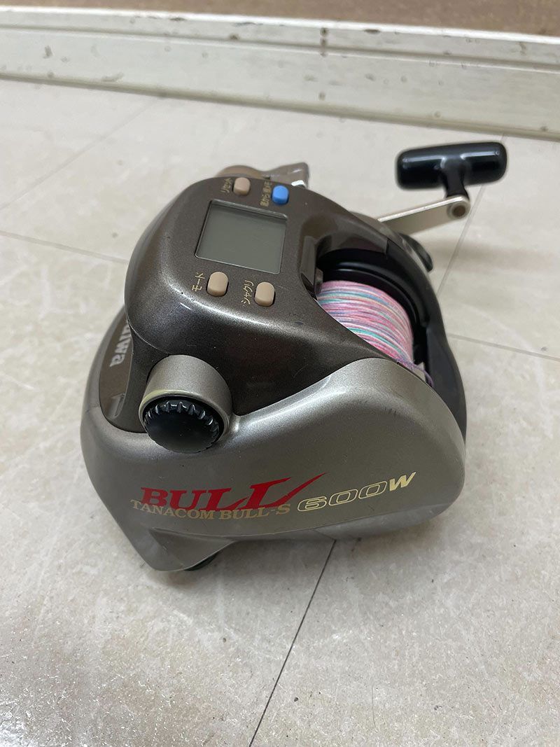 DAIWA TANACOM BULL-S 600W タナコン ブル 電動リール 右巻き