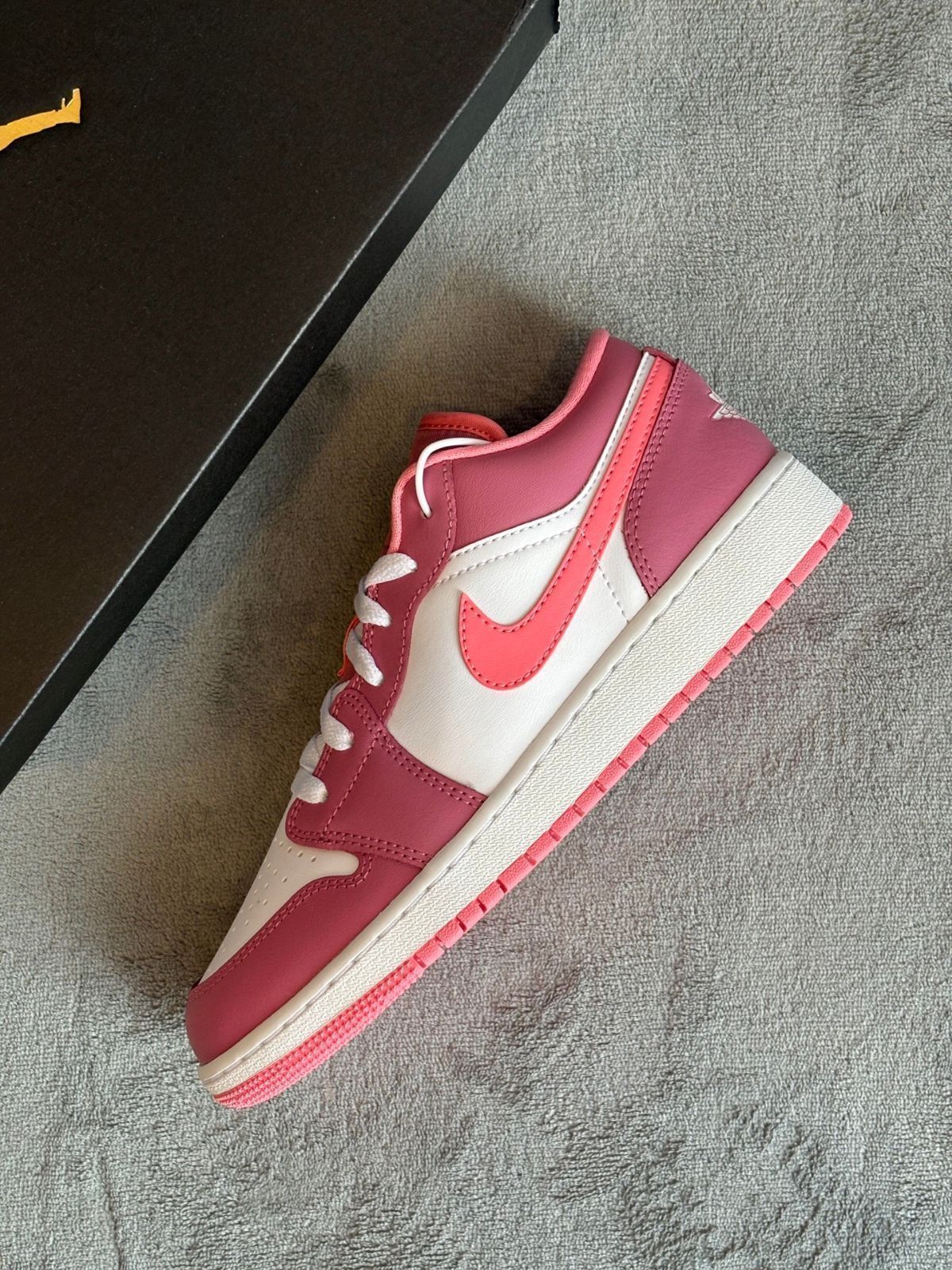 NIKE AIR JORDAN 1 LOW GS ナイキ エア ジョーダン 1 ロー GS