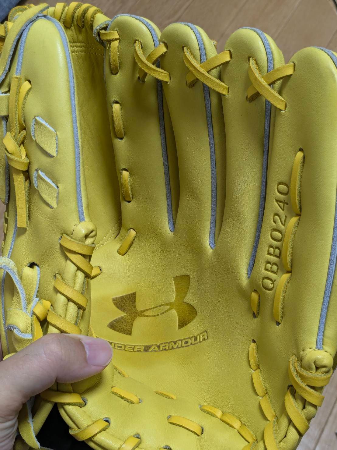 UNDER ARMOUR(アンダーアーマー) ベースボール 軟式グラブ (右