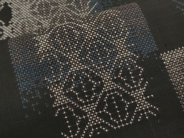 平和屋着物○本場大島紬 9マルキ 泥染め 格子吉祥文 証紙付き 正絹