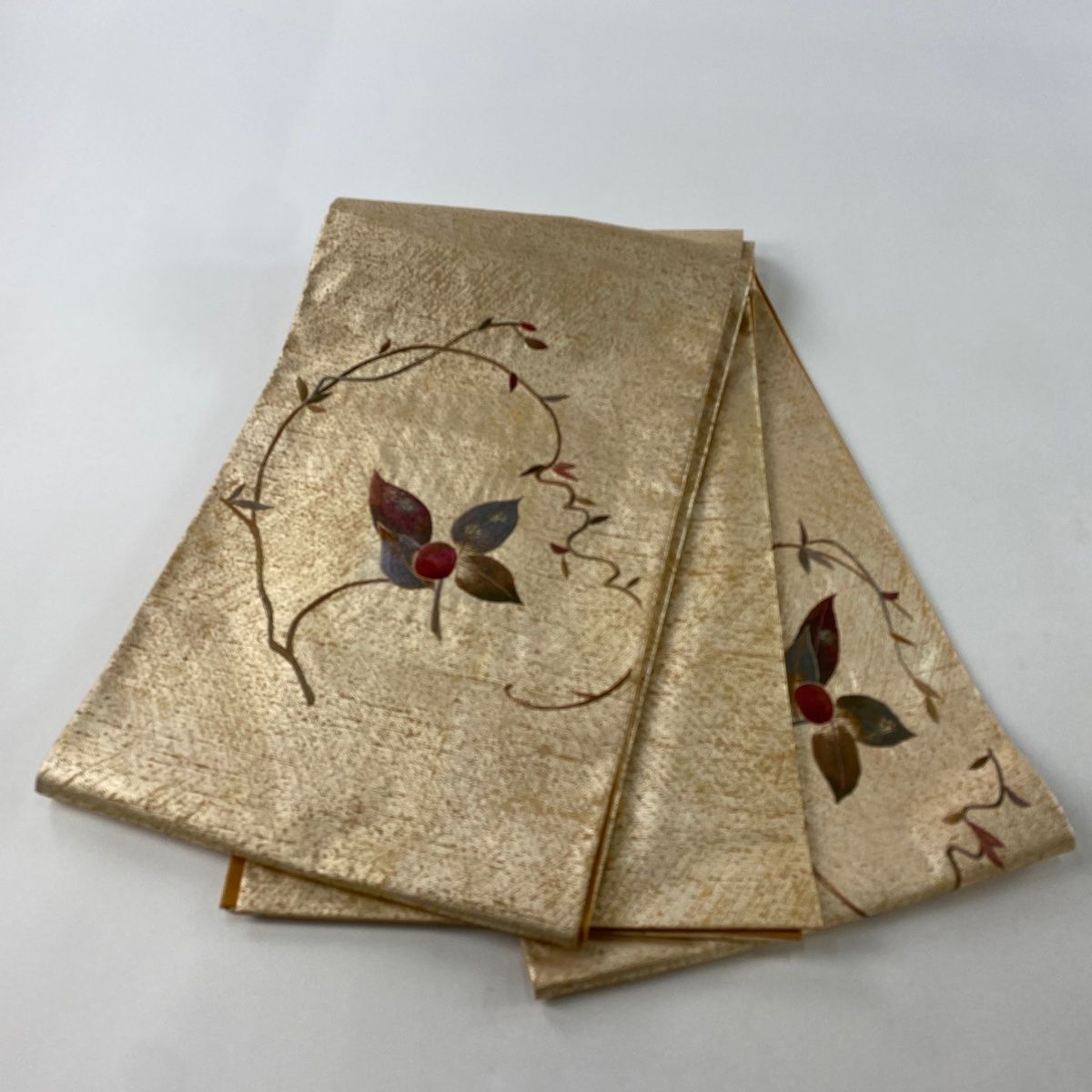袋帯 美品 秀品 葉と実 刺繍 金彩 ベージュ お太鼓柄 正絹