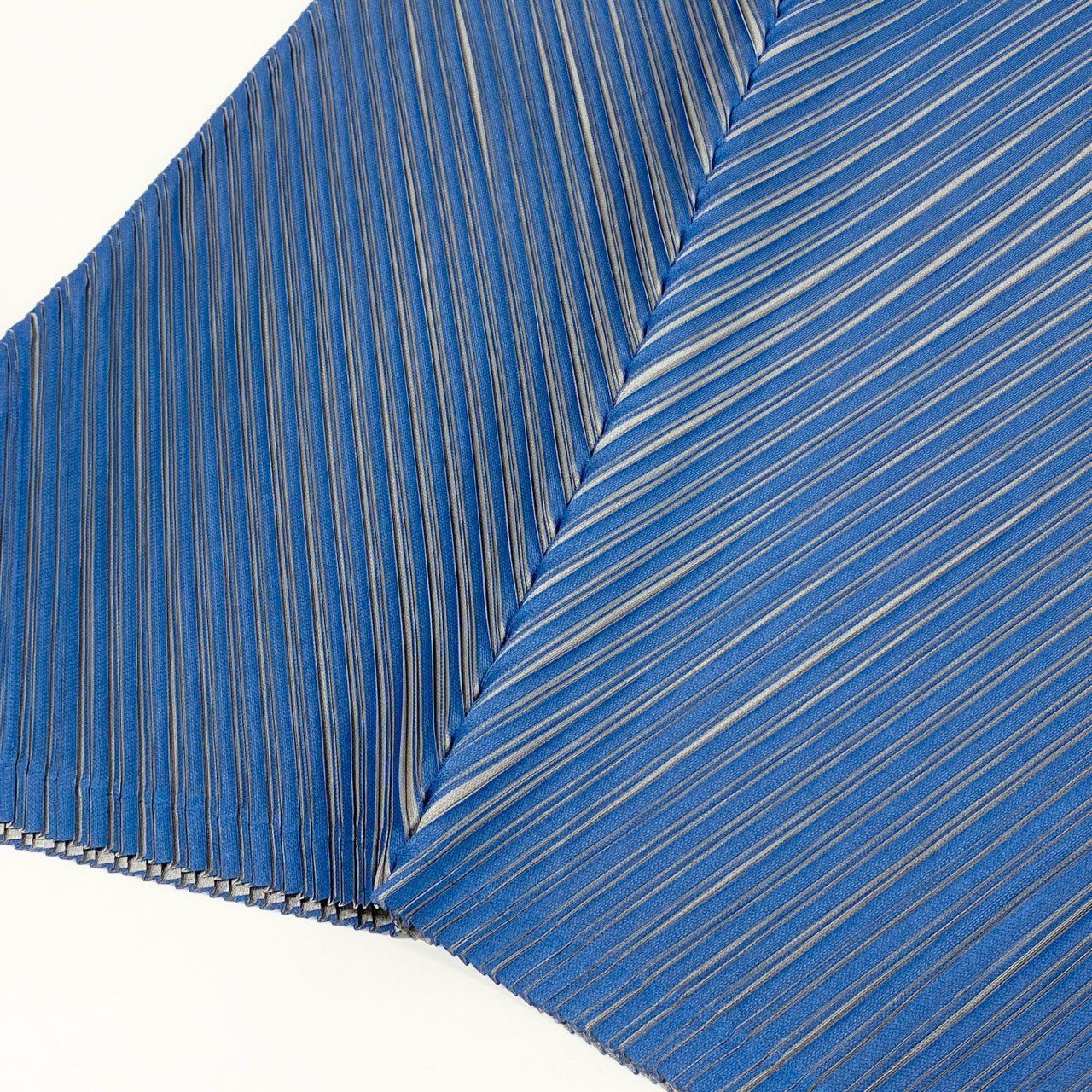3a27 PLEATS PLEASE ISSEY MIYAKE プリーツプリーズ イッセイミヤケ 