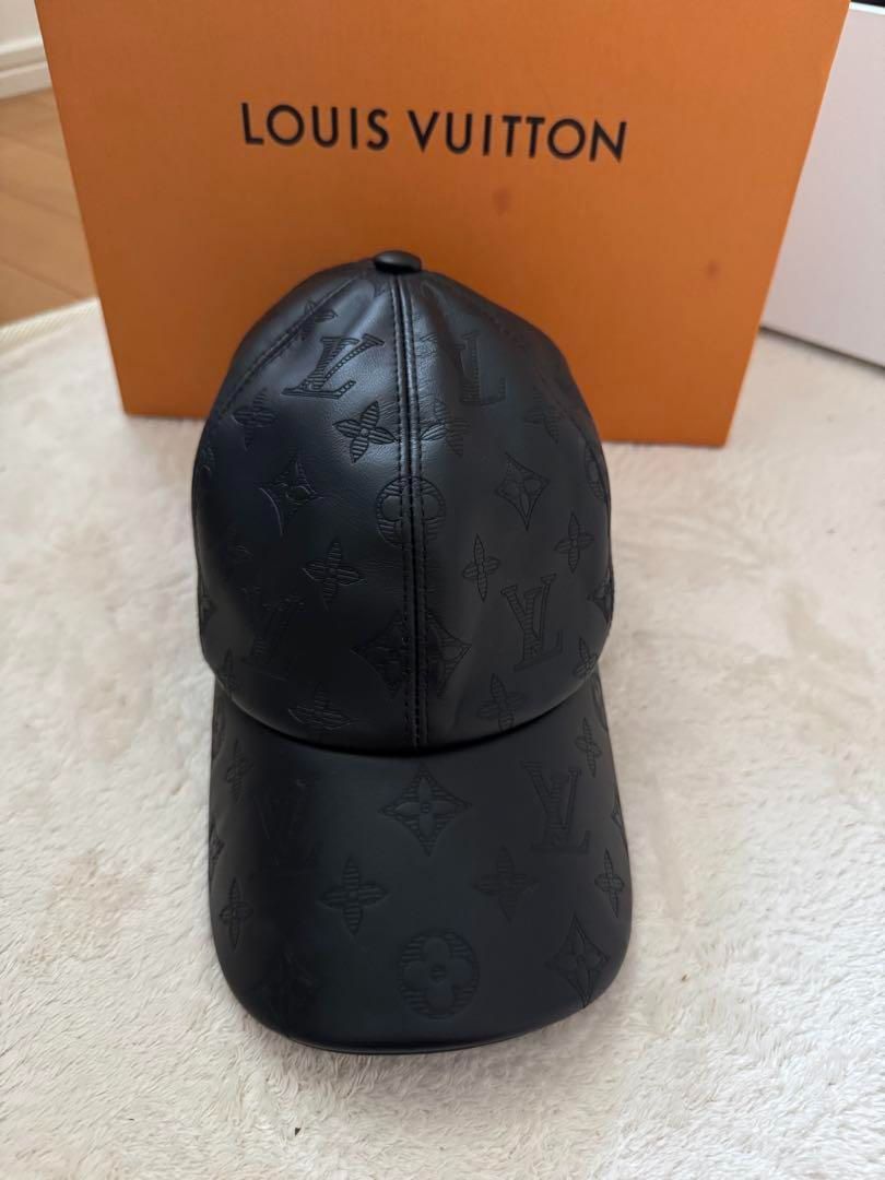 L Vuitton ブラックレザーキャップ ヴィトンユニセックス - メルカリ