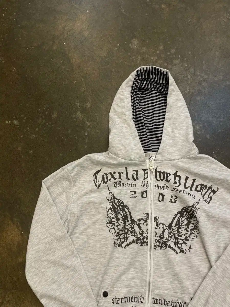  プリンティング ストライプ ジップアップパーカー フード付き グレー パーカー トップス