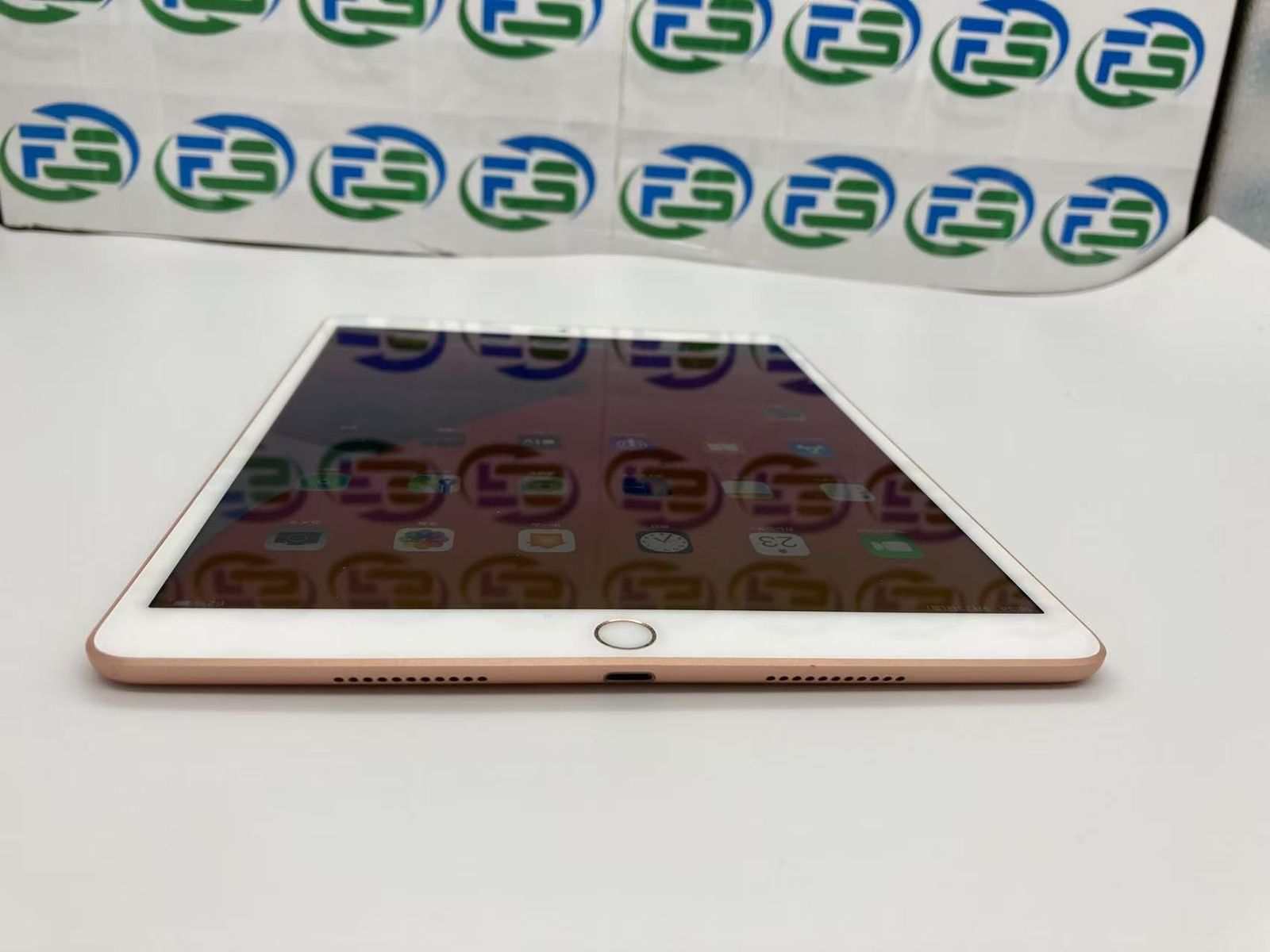 256GB ゴールド