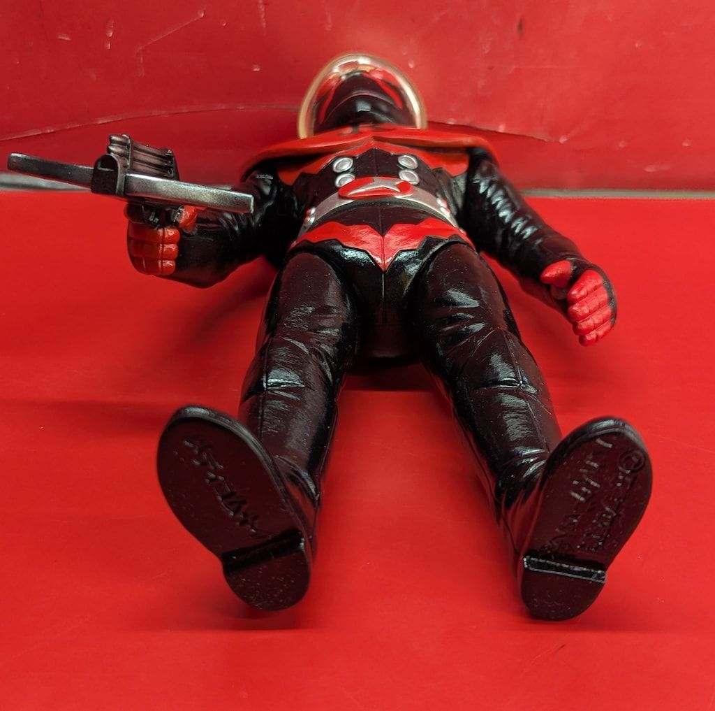 東映レトロソフビコレクション レッドハカイダー（ミサイルボウガンバージョン） Amazon | メディコム・トイ 東映レトロソフビコレクション