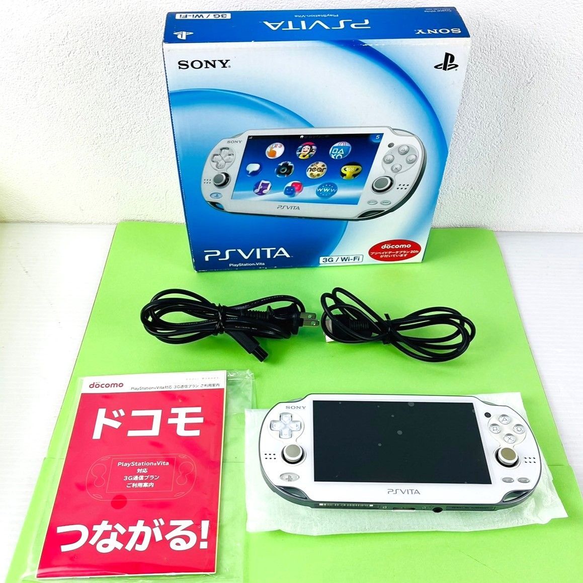 ☆美品☆ SONY PS VITA 本体 PCH-1100 4GB メモリーカード セット 