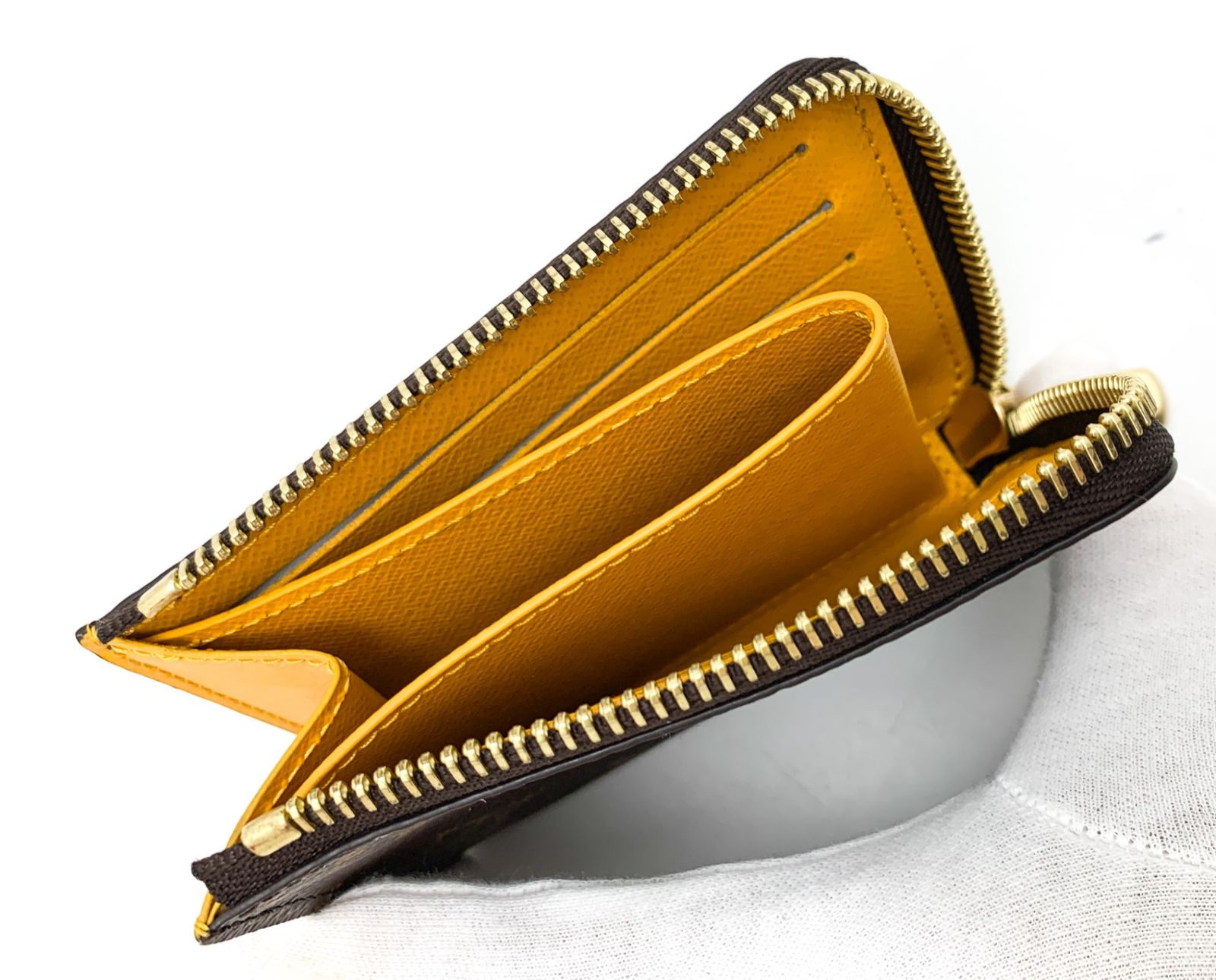 【美品】ルイヴィトン ポルトフォイユ ノア コンパクト財布 イエロー 黄色 楽天市場】ヴィトン ポルトフォイユ イエローの通販