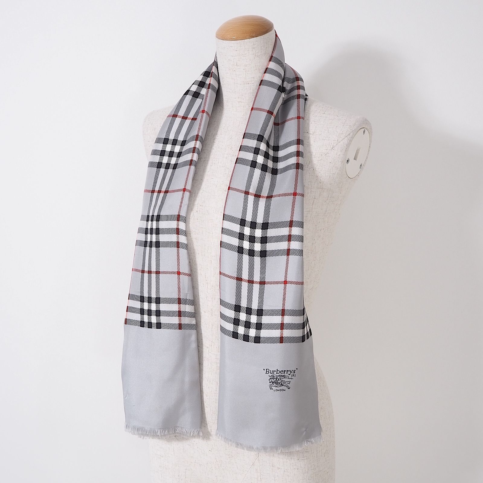【極美品】バーバリーズ　ショール　スカーフ　ノバチェック　シルク　ロゴ Vintage Burberry Check Silk Scarf / バーバリー NOVA チェック