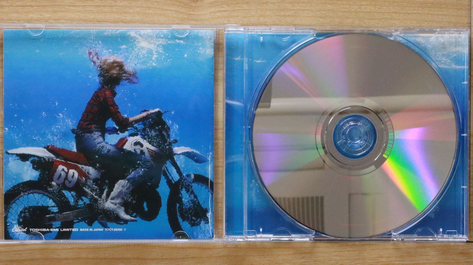 SOPHIA 貴重 CDセット+おまけ超レアVHS付き SOPHIA 貴重 CDセット+おまけ超レアVHS付き