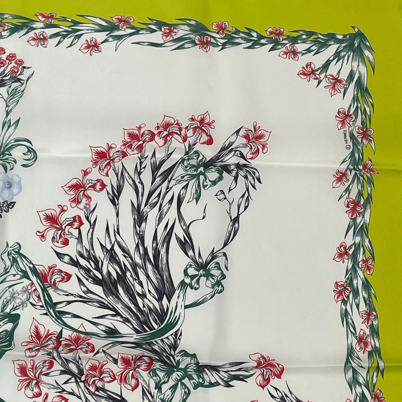 未使用品 HERMES エルメス H.d'Origny 花咲く馬 シルク スカーフ 未使用品 HERMES エルメス H.d'Origny 花咲く馬 シルク スカーフ