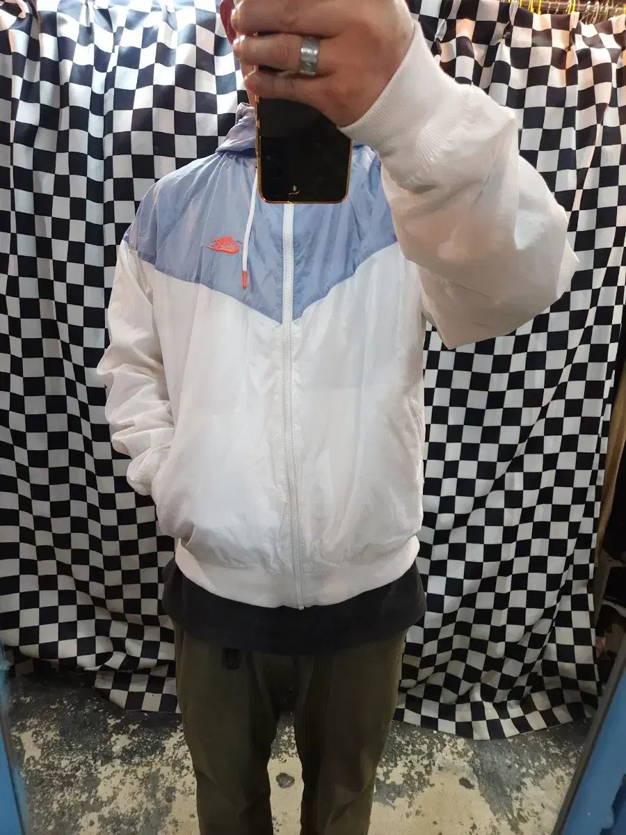 フード ウインドブレーカー